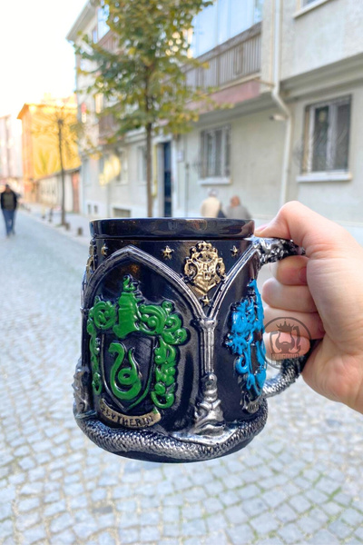 Kingdom of 3D Harry Potter Mug Hand-Painted Ceramic & Polyester Mug