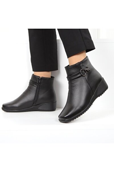 Mira Fur-Lined Boots