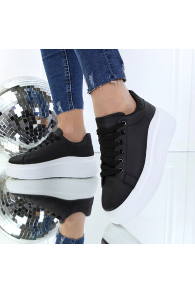 nina Lightweight Black Sneakers - Synthetic Leather