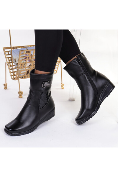 muna High Fur-Lined Boots