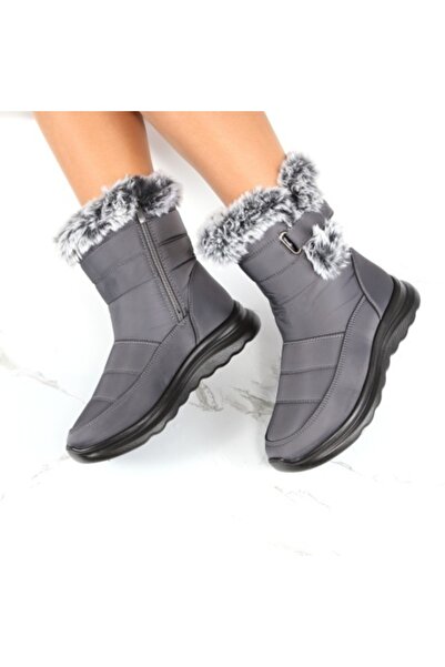 SarEn Gray Fur-Lined Boots