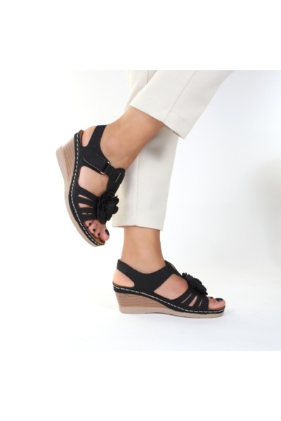 Sakura black platform sandals