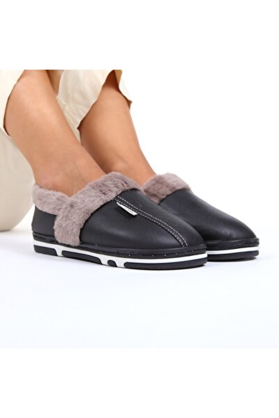 Loris Black Fleece-Lined Moccasin House Slippers