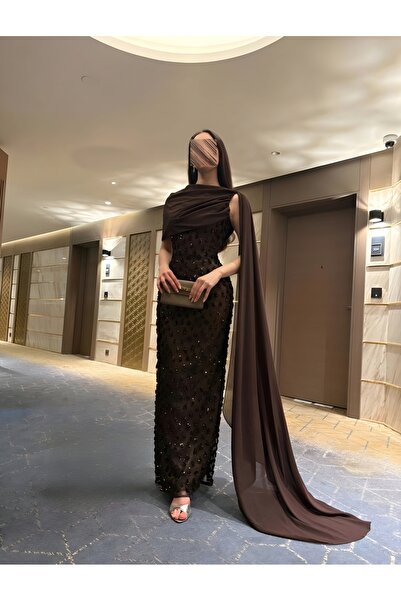 berlanty فستان سهرة فاخر بتصميم شال متدلي - بني شوكولاتة لامع