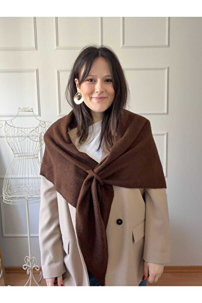 CHARMLUCKY Detailed Triangle Scarf