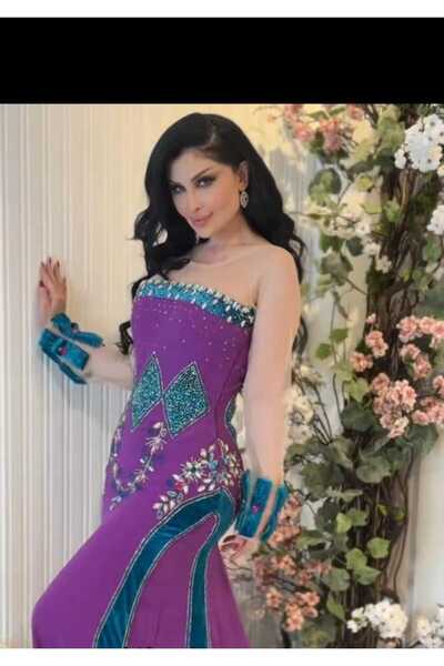 KIYAN FASHIN فستان مطرز راقي