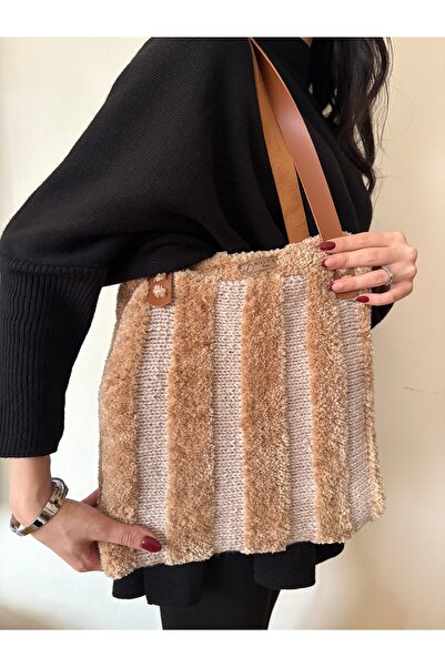 Nillys Women's Winter Panda Rope Lined Knitted Shoulder Bag (29X29)