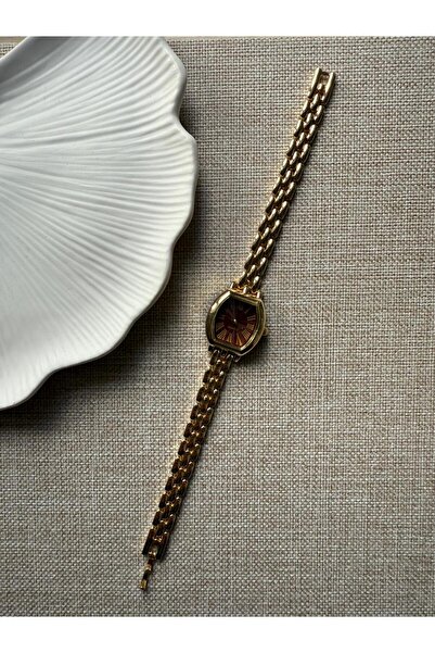 rubsey Retro Minimal Metal Kordon Vintage Kadın Kol Saati Altın Kırmızı