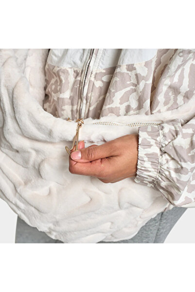 Nike Women's Handbag Faux Fur Slouchy Bag Beige Women's Bag Spacious Women's Handbag 19 Liters Plush Women's Bag