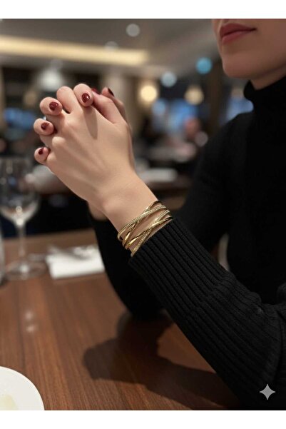 xmx Gold Renk İtalyan Ezme Kaburga Model Zirkon Taşlı Kelepçe - 22 Ayar Görün...