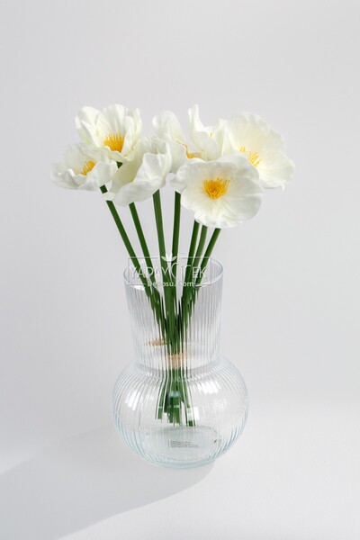 Yapay Çiçek Deposu Artificial Flower 8-Piece Wet Mountain Lily Bundle 33 cm White