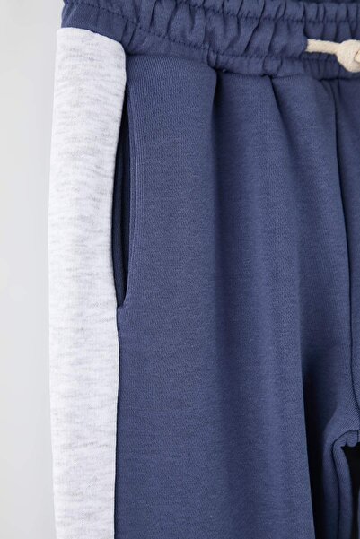 TRENDYOLKIDS Indigo Baumwolle Einfarbige/Basic Regular Gestrickte Jungen-Trainingshose