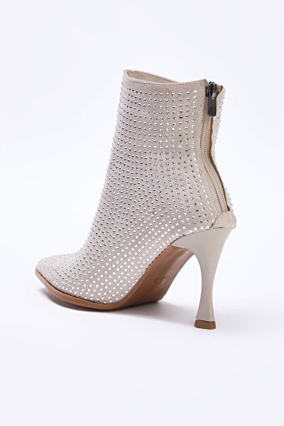 TRENDYOL SHOES Γυναικείες μπότες με λεπτό τακούνι σε μπεζ πέτρα TAKAW26BO00118