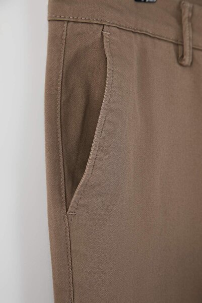Trendyol Collection Ανδρικό παντελόνι από υφασμάτινο υλικό Gabardine Mink TMNAW26PL00026