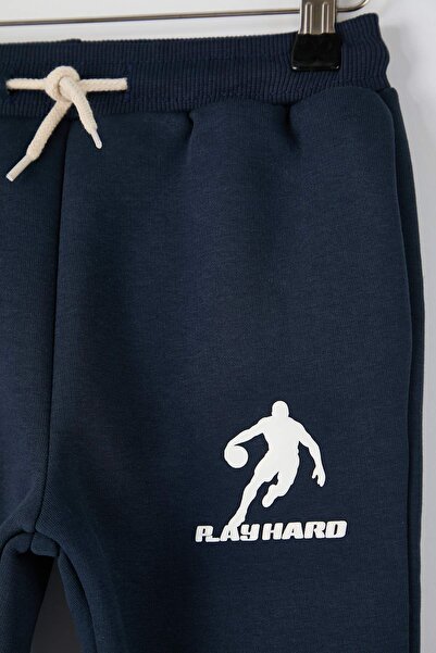 TRENDYOLKIDS Navy Blue Cotton Thick/Fleece Inside Elastic Waist B Printed Boys' Sweatpants Tkdaw26Ea00009
