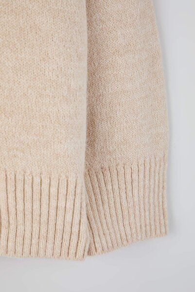 Trendyol Curve Кам'яний широкий фасон м'якої фактури трикотажний светр TBBAW26AN00061