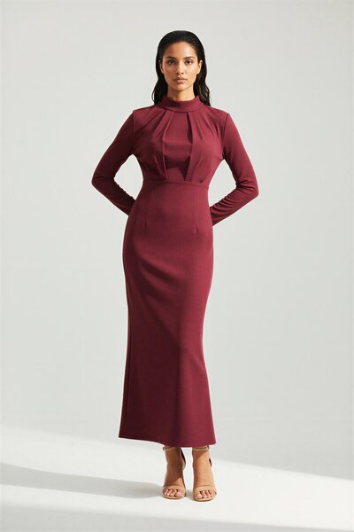Setre Бордовий плаття з драпіруванням на комірі, з поясом на талії, повний крій, довгі рукави