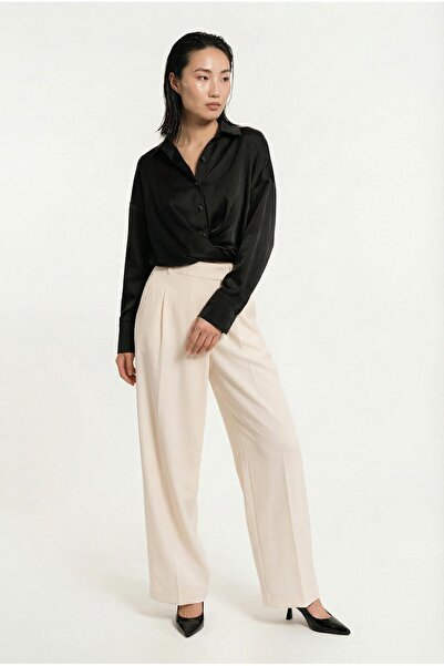 Setre Siyah Dökümlü Rahat Kesim Bluz