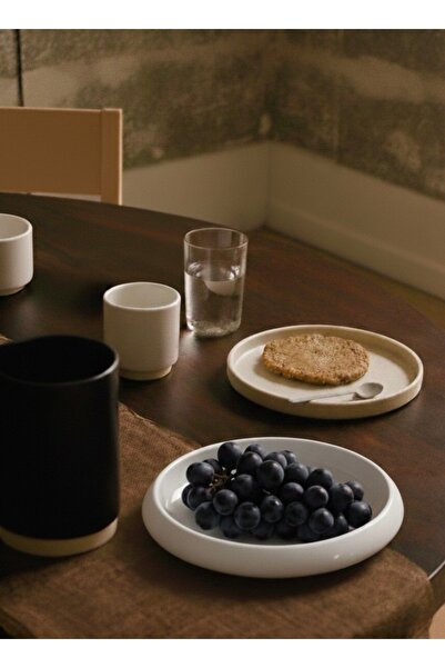 Yazz Atelier Deep White Porcelain Plate