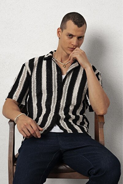 Plus Eighteen Striped Black Knitwear Men's Shirt