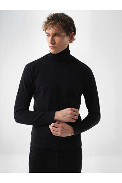 Xint Male Siyah Yünlü Basic Kazak