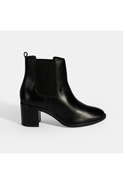 Desa Women's Black Elastic Heeled Leather Boots