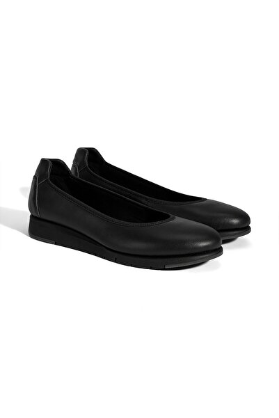 Desa Women's Black Desacomfort Leather Casual Shoes