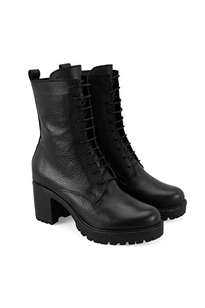 Desa Women's Black Heeled Leather Boots