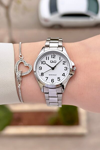 Q&Q Silver Renk 24 Ay Garantili 30 Mm Rakamlı Kadın Kol Saati ve Hediye Bileklik