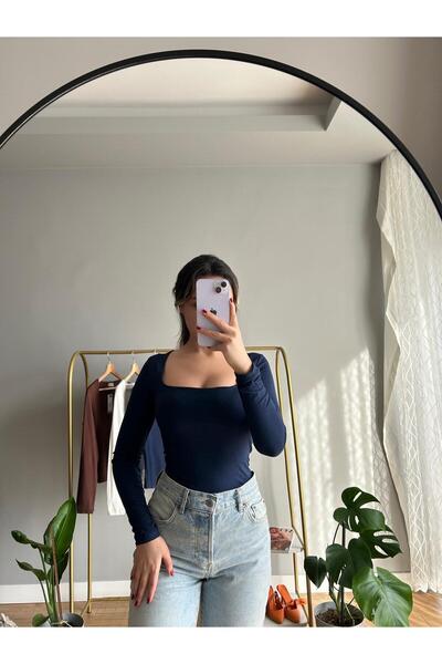 BUSEM Kadın Kare Yaka Bluz