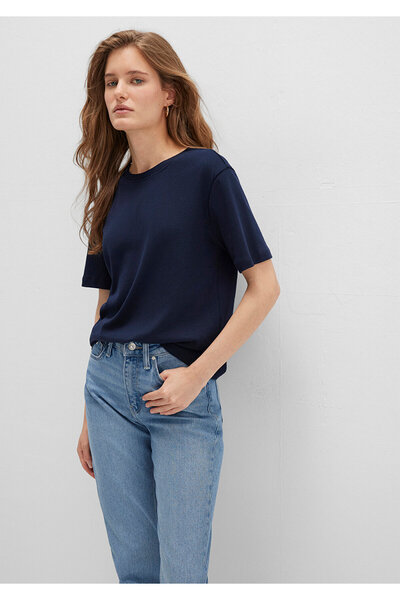 Mavi Navy Blue Basic T-Shirt Semi Slim Fit / Semi-Tight Fit 1612916-86623