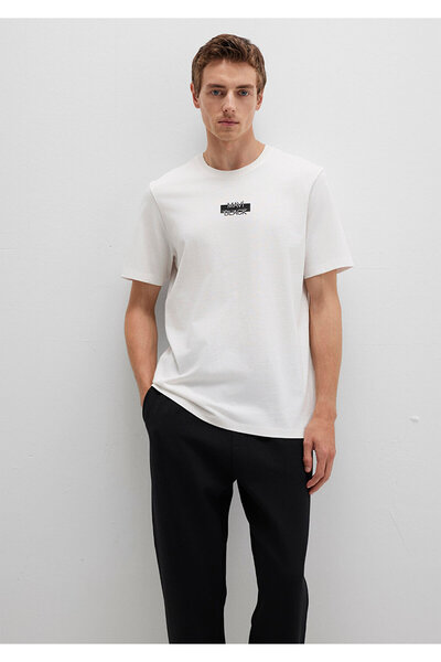 Mavi Schwarz-weißes T-Shirt Regular Fit / Normaler Schnitt 0612873-70057