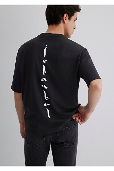 Mavi Ιστορία της Κωνσταντινούπολης Μαύρο μπλουζάκι με στάμπα Relaxed Fit / Άνετη εφαρμογή 0612999-900