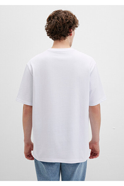 Mavi Tricou de bază alb cu decolteu roșu, cu croiala lejeră / cu o formă lejeră, relaxată0611924-620