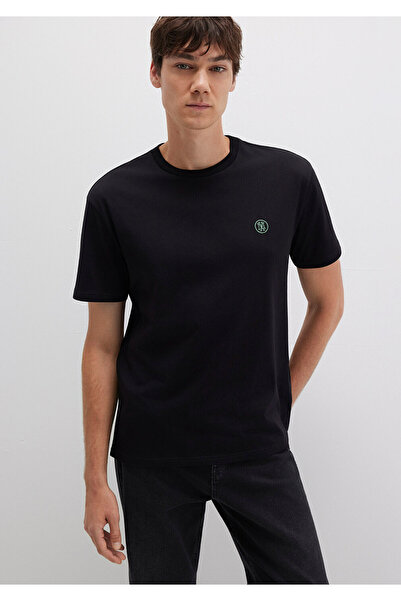 Mavi Czarny T-shirt z haftowanym logo Seal, luźny krój 067074-900