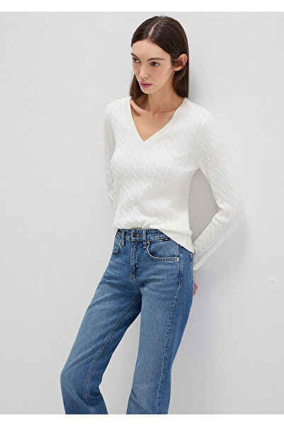 Mavi Weißer Pullover mit V-Ausschnitt, schmale Passform/enger Schnitt 1710340-70057