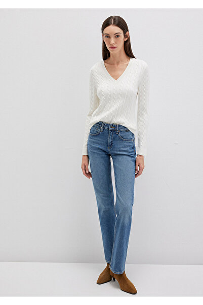 Mavi Weißer Pullover mit V-Ausschnitt, schmale Passform/enger Schnitt 1710340-70057