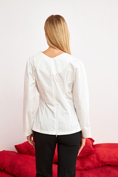 Setre Bluză ecru cu mânecă lungă, cu detaliu asimetric în talie