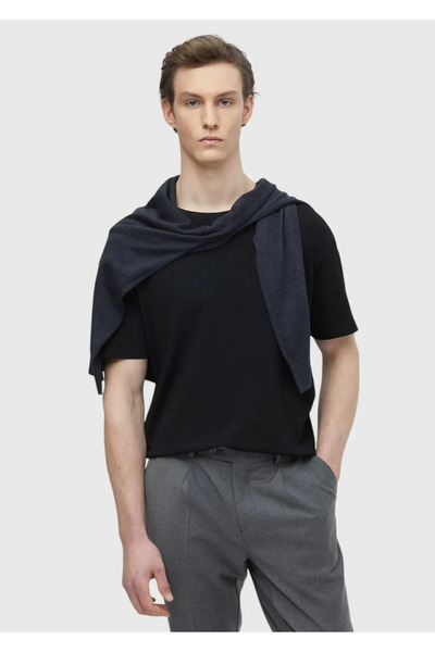 Ramsey Чорний трикотажний светр з прямим коміром