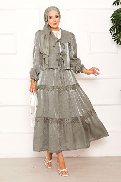 EBRUTESETTÜR طقم كيمونو مع تنورة بتفاصيل جوبر باللون الكاكي