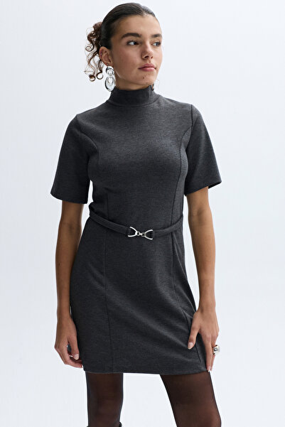 Mudo Belt Detail Stand-Up Collar Short Sleeve Mini Dress