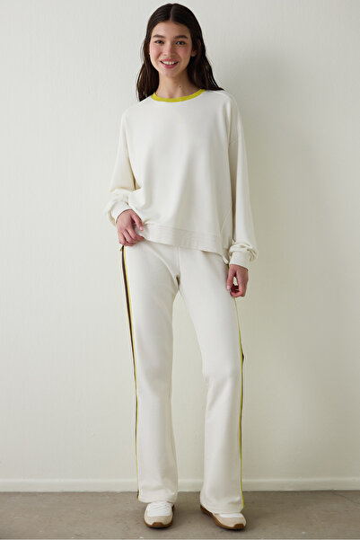 Penti Light Beige Floral Patterned Collar Oversize Bell Sweatshirt - Inspired by Flora