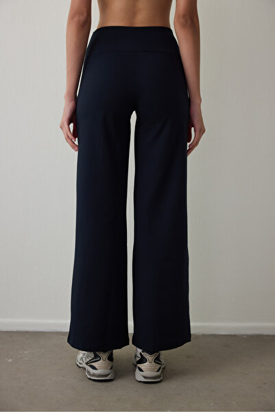 Penti Black Thermal Effect Long Sleeve Zippered Mock Neck Jacket