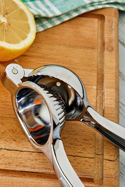Milenay Professional Chrome Lemon Squeezer - Premium Stainless Steel Citrus Juicer
