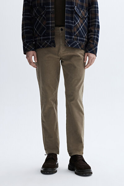 Mudo Straight Fit Pants