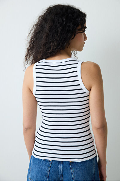 Penti Of Course! Here's the Turkish Translation: "Streetball Ii Men's Shoes Gx9688"