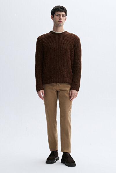 Mudo Straight Fit Pants