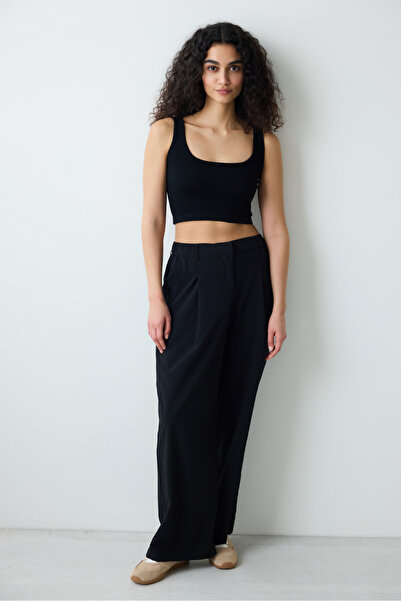 Penti Seamless Square Neck Black Crop Top