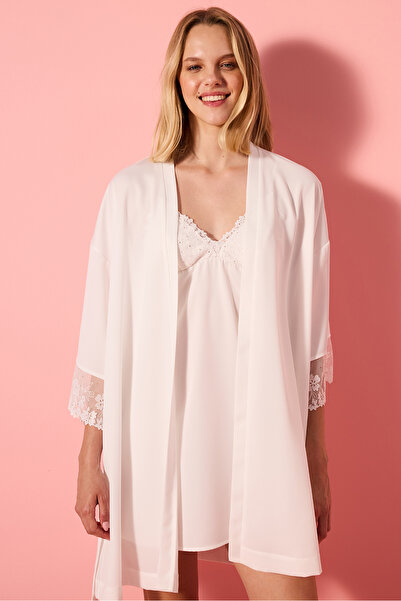 Penti Morgenmantel aus cremeweißem Satin - Bridal Elegant