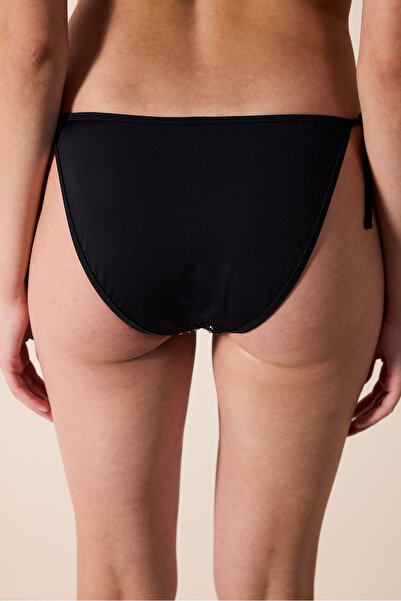 Penti Aceline strukturierte und gesteinigte schwarze Bikinihose – Gamze Erçel-Kollektion